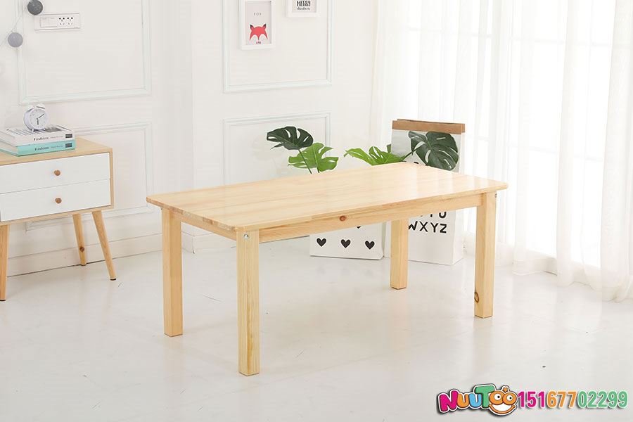 幼兒桌椅哪種材質(zhì)好維護(hù)一些？要綜合考慮